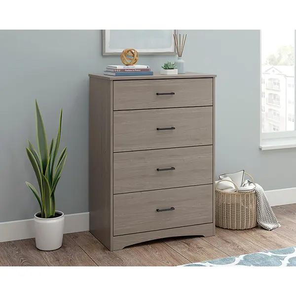 4-Drawer Chest of Drawers