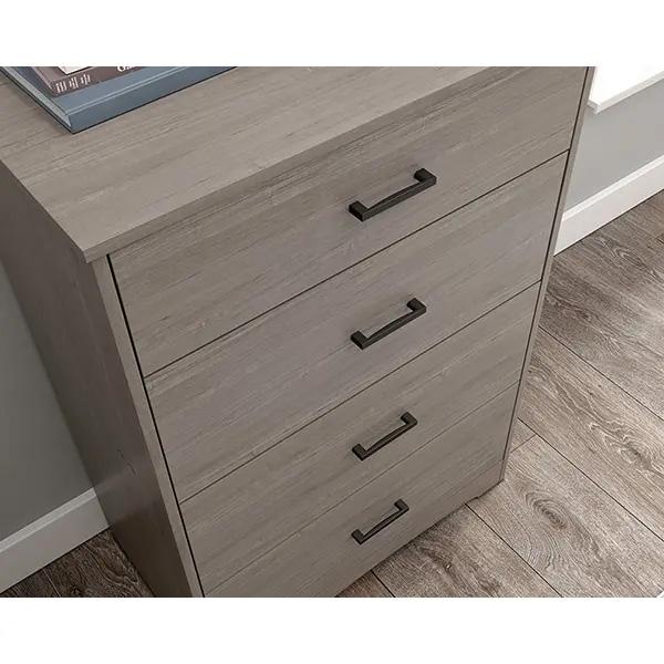 4-Drawer Chest of Drawers