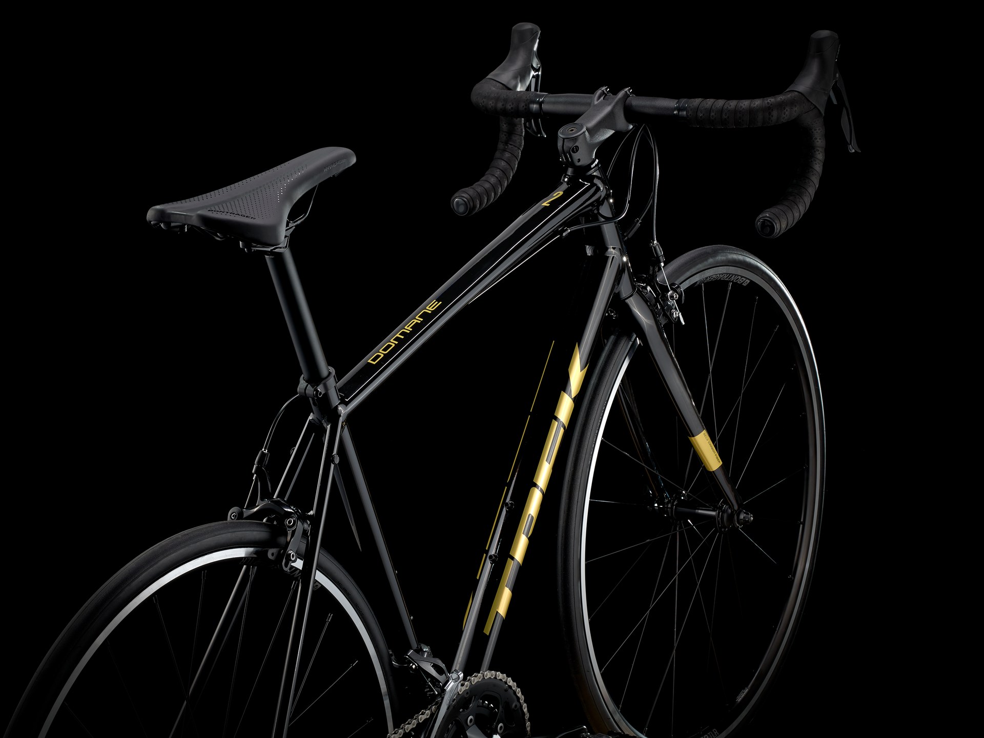 Trek Domane AL 2 Rim Road Bike - 60 cm - Black / Brushed Chrome
