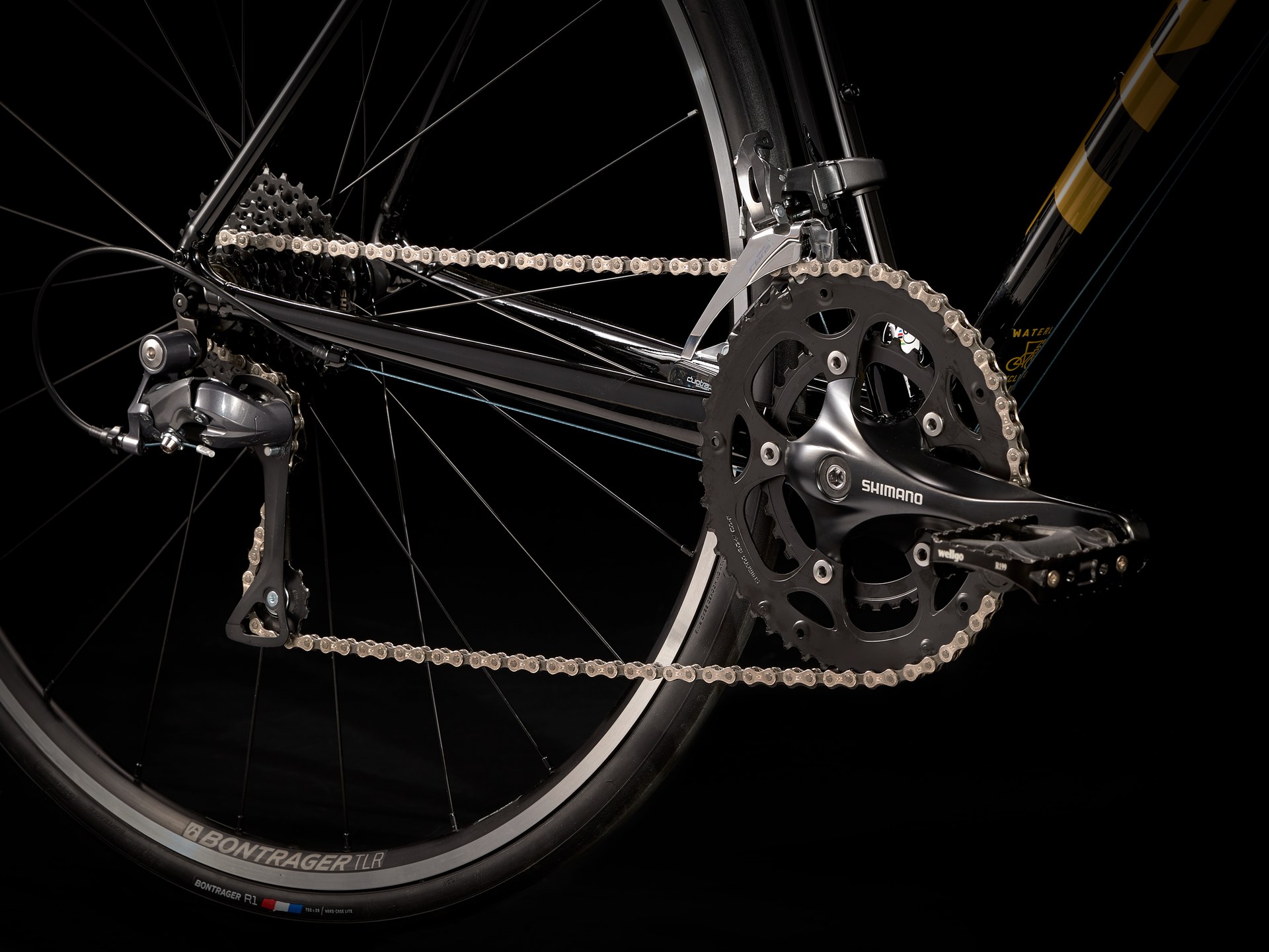 Trek Domane AL 2 Rim Road Bike - 60 cm - Black / Brushed Chrome