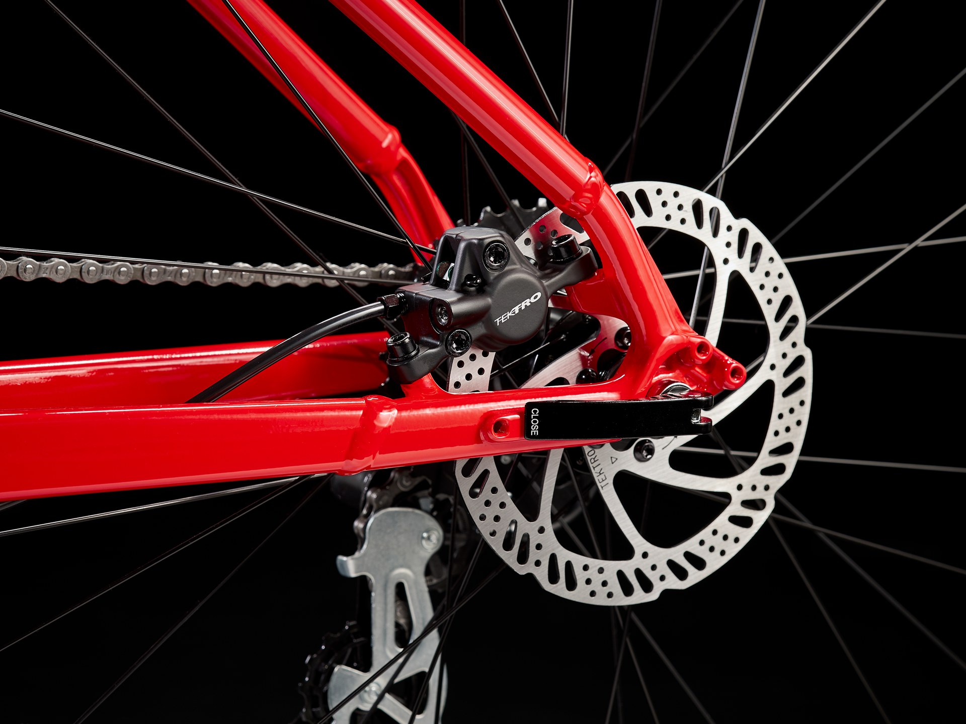 Trek Marlin 5 Gen 2 Mountain Bike - ML - Red