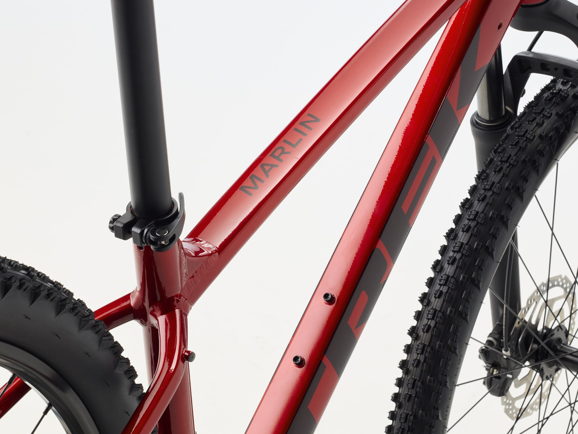 Trek Marlin 5 Gen 3 Mountain Bike - L - Red